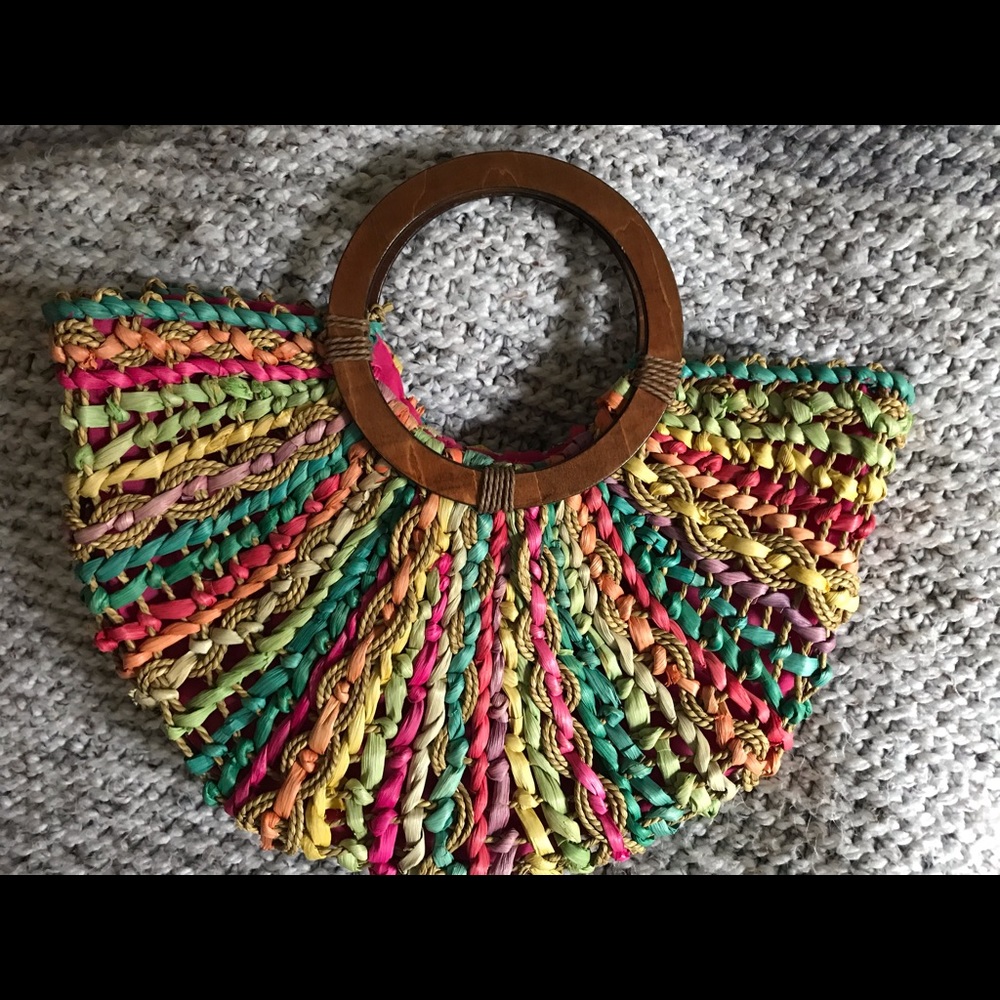 Straw handbag